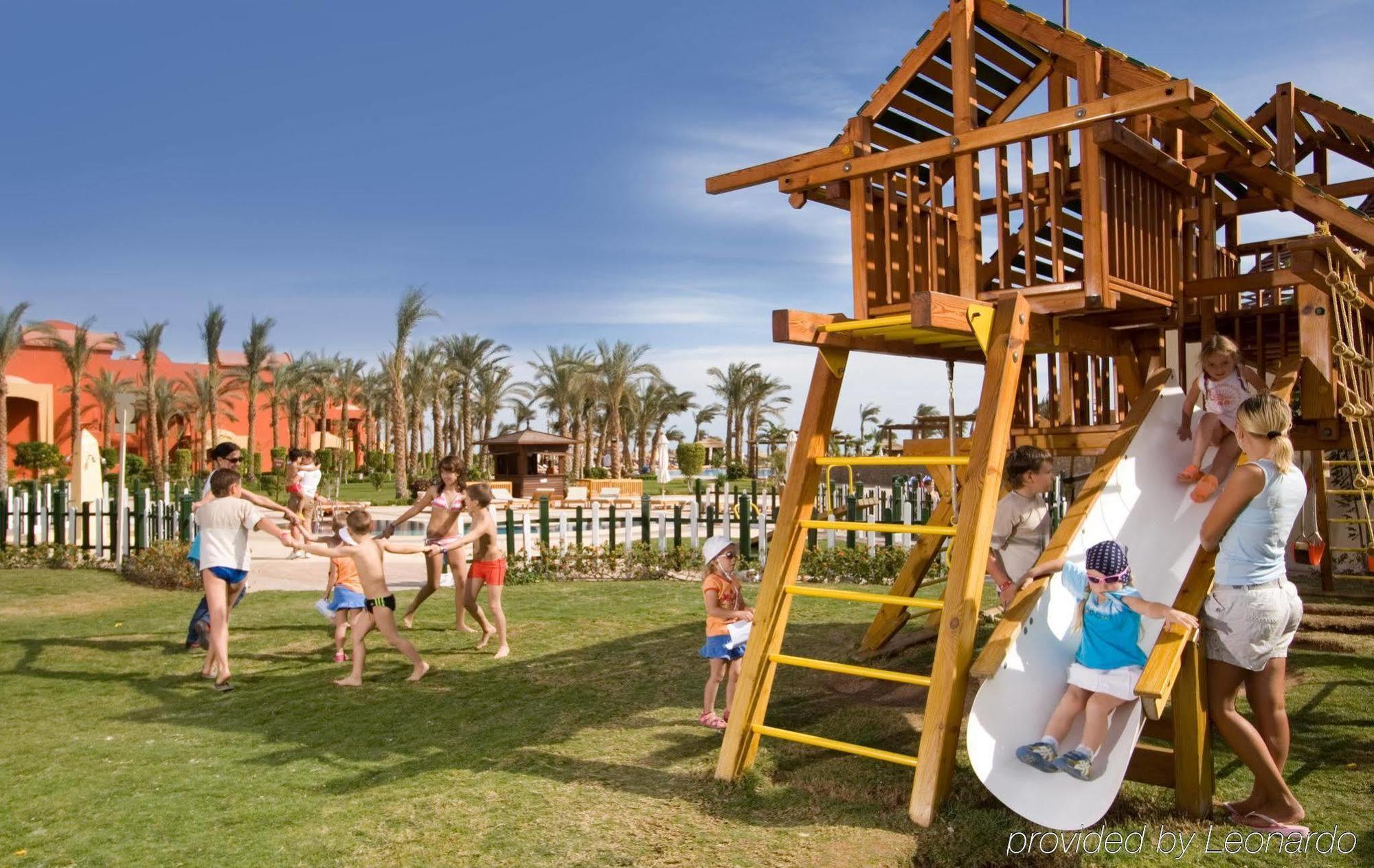 Sharm Grand Plaza Resort - Families And Couples Only Εξωτερικό φωτογραφία Children's playground at a resort in Egypt